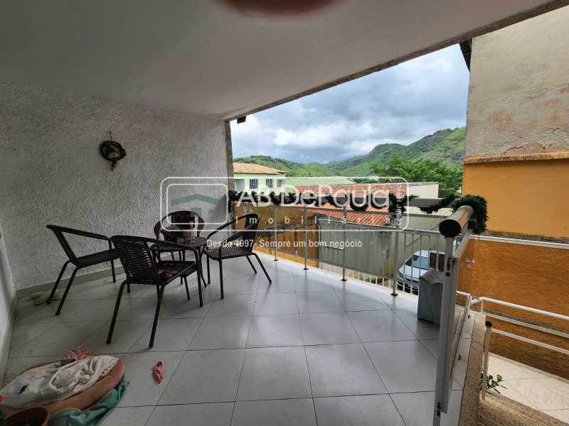SULACAP - Linda residência em FINÍSSIMO ACABAMENTO, 03 Dormitórios (01 Suíte)