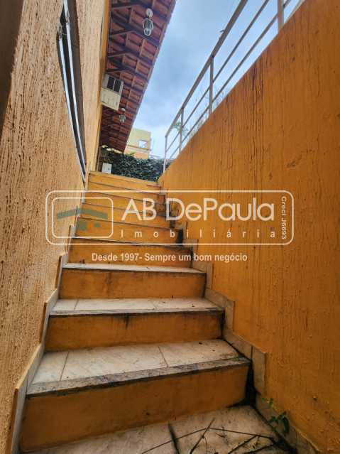 SULACAP - Linda residência em FINÍSSIMO ACABAMENTO, 03 Dormitórios (01 Suíte)