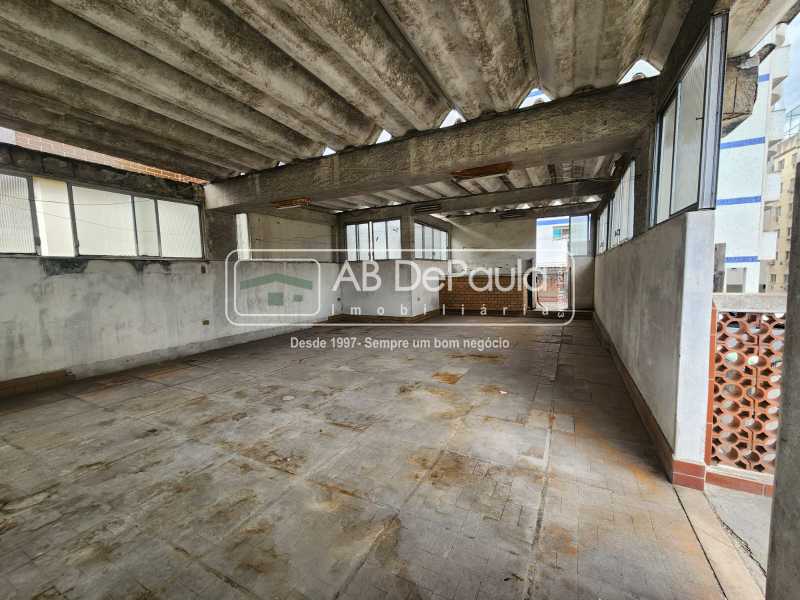 VILA VALQUEIRE - Em uma localização privilegiada do bairro. Excelente residência, 03 Dormitórios