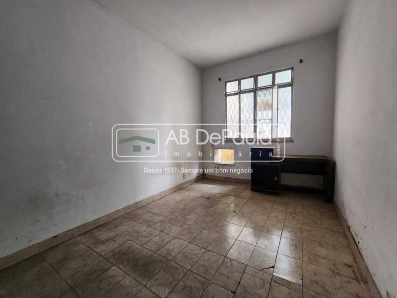 VILA VALQUEIRE - Em uma localização privilegiada do bairro. Excelente residência, 03 Dormitórios