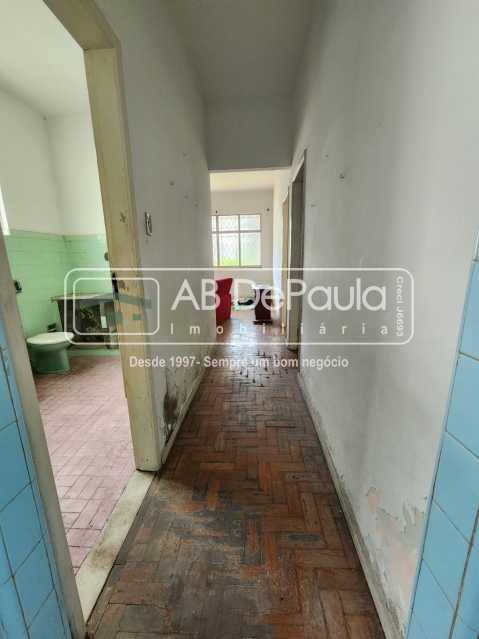 VILA VALQUEIRE - Em uma localização privilegiada do bairro. Excelente residência, 03 Dormitórios