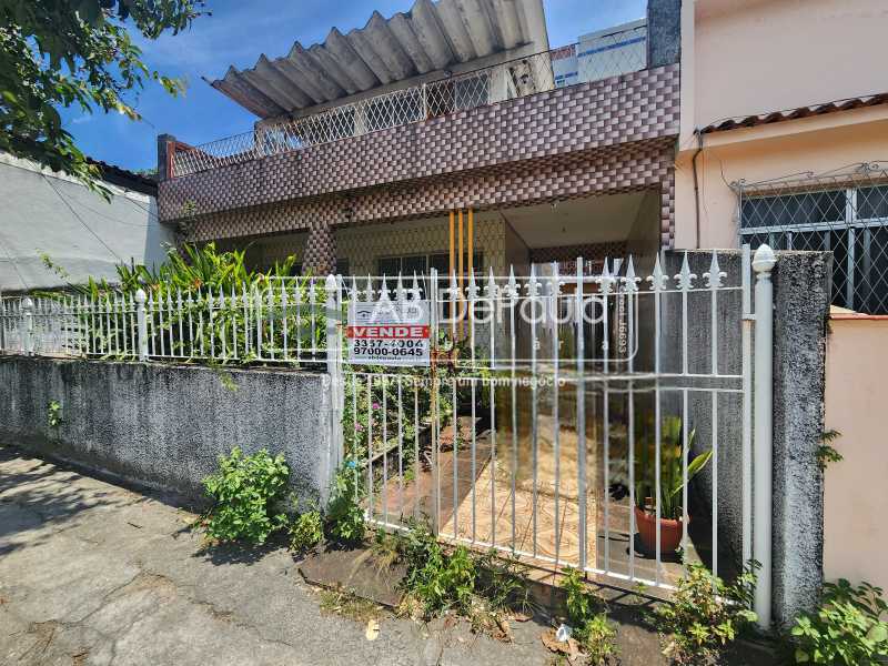 VILA VALQUEIRE - Em uma localização privilegiada do bairro. Excelente residência, 03 Dormitórios