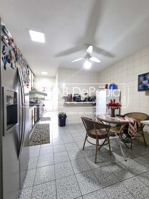 VILA VALQUEIRE - EXCELENTE  APARTAMENTO À VENDA COM 111 M² - 3 QUARTOS - 3 VARANDAS - DEP. EMPREGADA  COMPLETA - 1 VAGA