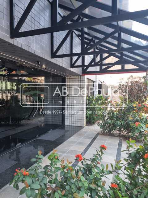 VILA VALQUEIRE - EXCELENTE  APARTAMENTO À VENDA COM 111 M² - 3 QUARTOS - 3 VARANDAS - DEP. EMPREGADA  COMPLETA - 1 VAGA