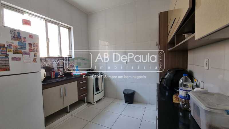 Realengo - Casa à Venda com 3 Quartos - Terraço - Piscina - 2 Vagas