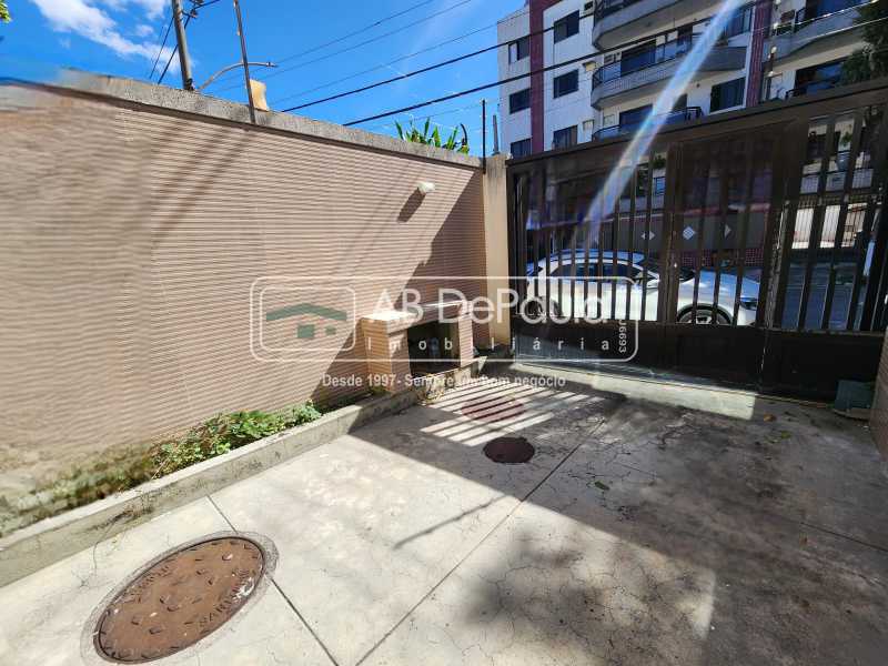 VENDE EM VILA VALQUEIRE - R. CAMARATUBA - APARTAMENTO TIPO CASA