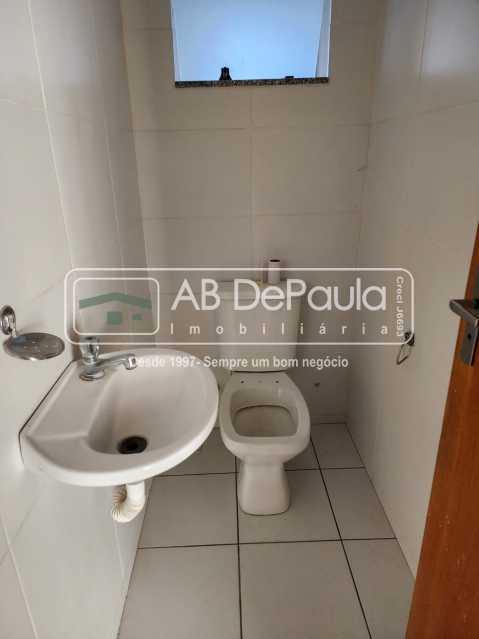 VENDE EM VILA VALQUEIRE - R. CAMARATUBA - APARTAMENTO TIPO CASA