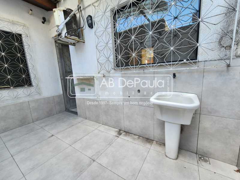 VENDE EM VILA VALQUEIRE - R. CAMARATUBA - APARTAMENTO TIPO CASA