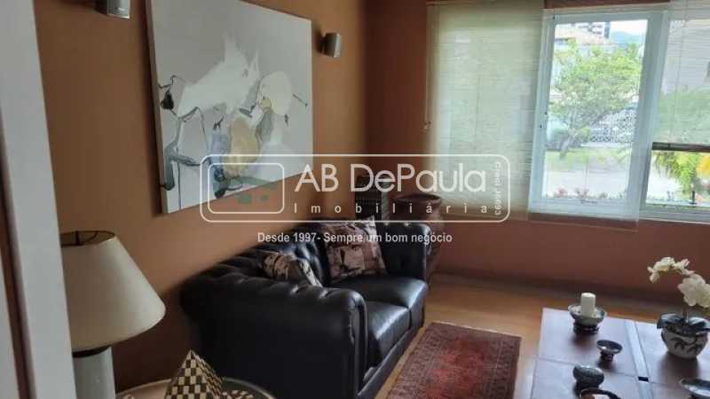 Barra da Tijuca - Residência Luxuosa à Venda - Condomínio  Crystal Lake