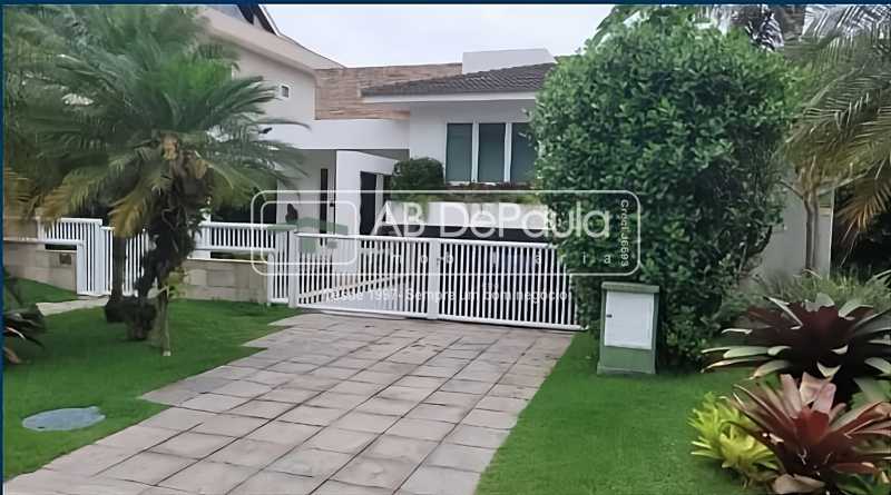 Barra da Tijuca - Residência Luxuosa à Venda - Condomínio  Crystal Lake