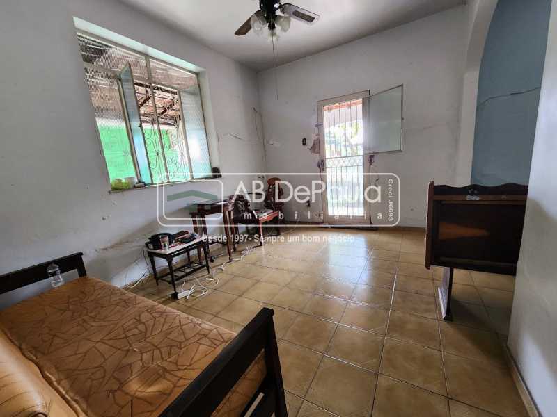 Sulacap _ Casa à Venda - 2Dormitórios - Dep. Empregada - Terreno 480m² 