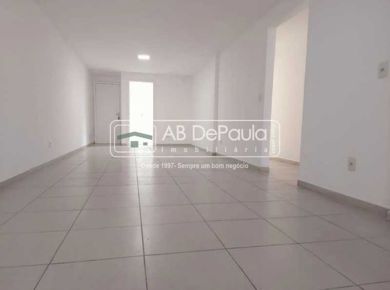 TAQUARA - Apartamento em prédio único COM ELEVADOR, com 112m2, sol da manhã, 03 quartos sendo (02 suites)