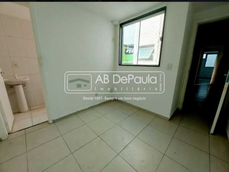 TAQUARA - Apartamento em prédio único COM ELEVADOR, com 112m2, sol da manhã, 03 quartos sendo (02 suites)