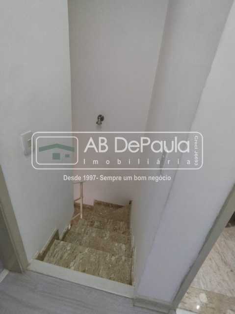 Ótima Casa Duplex à Venda na Sulacap - 2 Quartos - Varanda - 1 Vaga