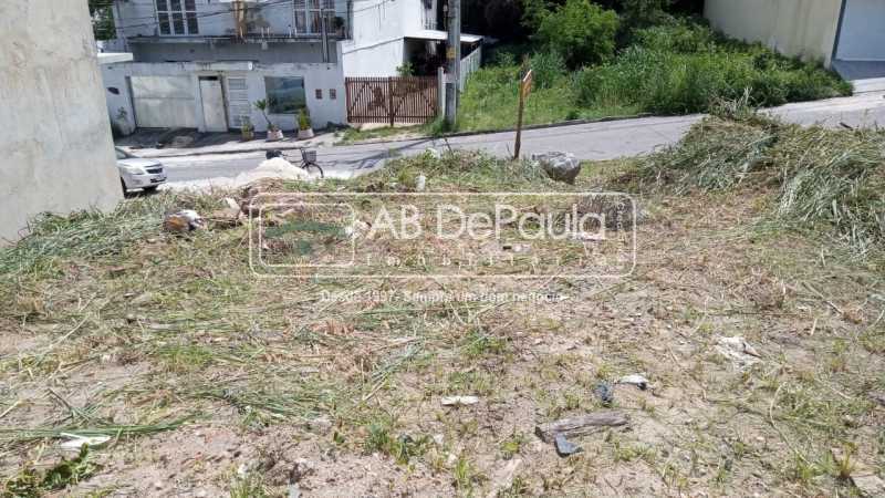 Sulacap - Excelente Terreno Plano à Venda 225m² - Condomínio Fechado Rochedo