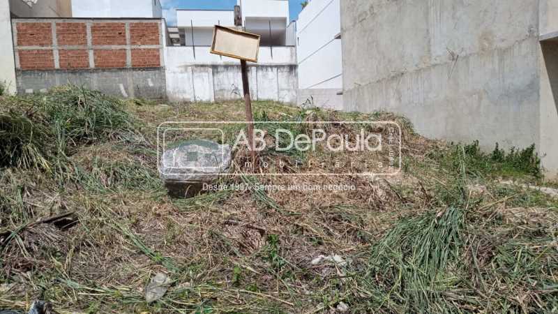 Sulacap - Excelente Terreno Plano à Venda 225m² - Condomínio Fechado Rochedo