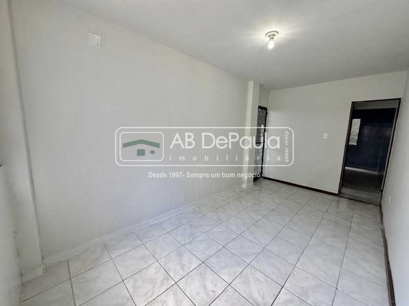 ALUGA EM REALENGO - R. OCAIBI, 160 - CASA DE FUNDOS