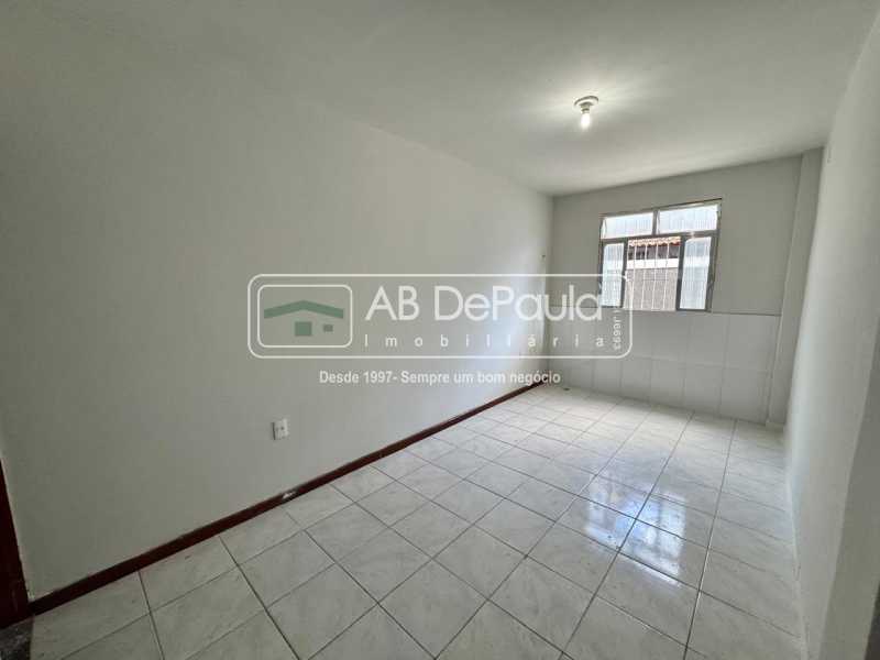 ALUGA EM REALENGO - R. OCAIBI, 160 - CASA DE FUNDOS