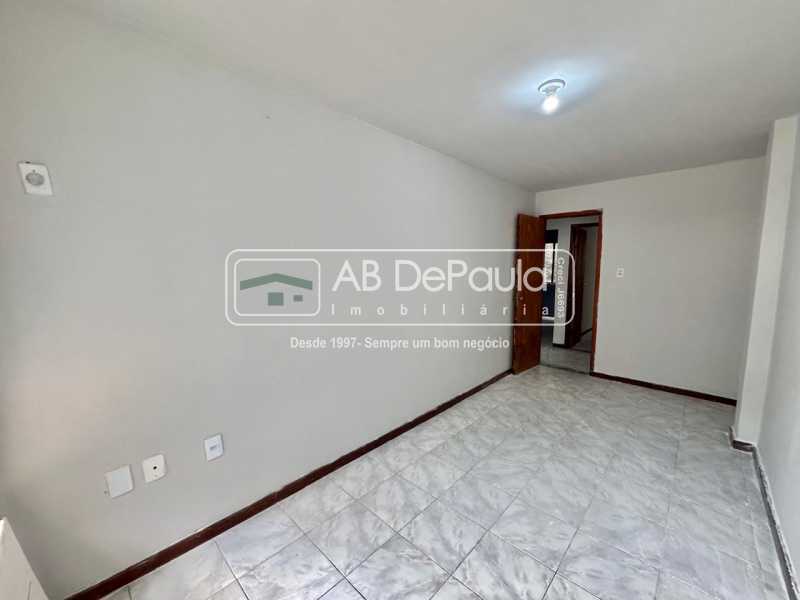 ALUGA EM REALENGO - R. OCAIBI, 160 - CASA DE FUNDOS