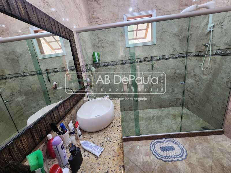 BAIXOU O PREÇO - JARDIM SULACAP - Linda casa com ampla sala em 02 ambientes, 02 AMPLOS Dormitórios + Edícula (01 Dormitório/sala, banheiro e cozinha) - ABCA30280