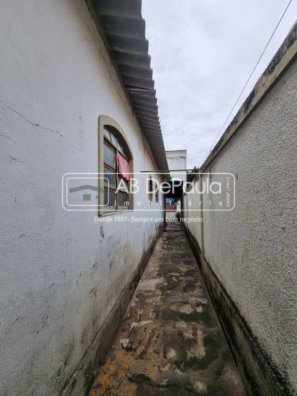 JARDIM SULACAP - CASA LINEAR À VENDA 3 QUARTOS SENDO 1 SUÍTE  MAIS EDÍCULA
