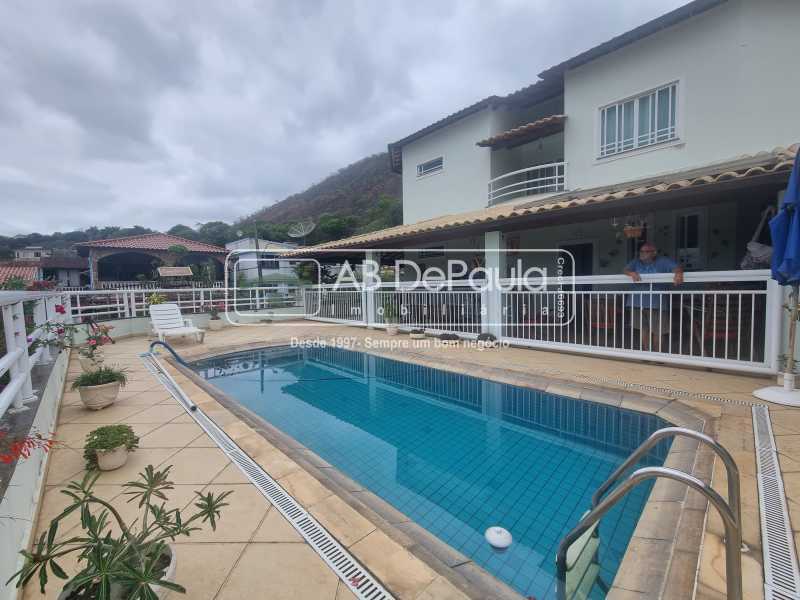 JARDIM SULACAP - BELÍSSIMA CASA À VENDA COM 5 QUARTOS, SENDO 3 SUÍTES COM CLOSETs - CONDOMÍNIO FECHADO