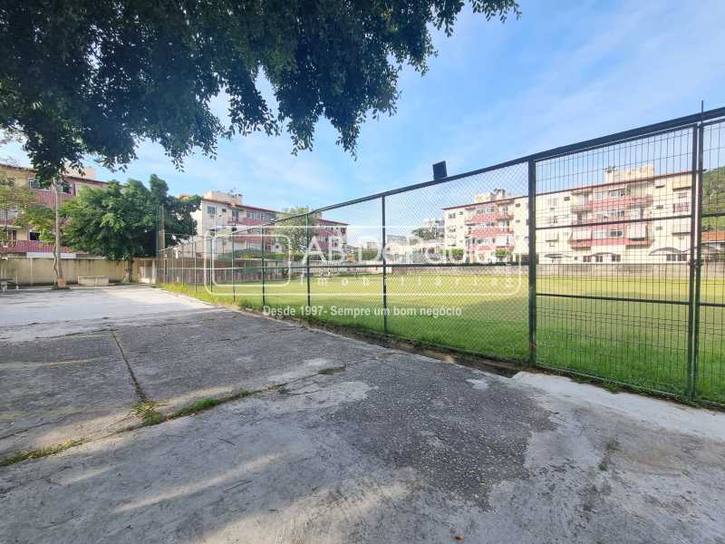 Apartamento Térreo à Venda com 2 Quartos - Jardim Sulacap