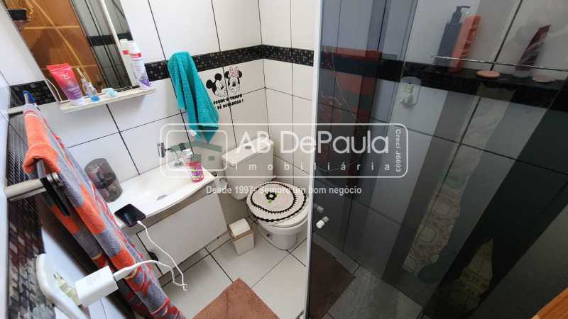MAGALHÃES BASTOS / REALENGO - SÃO DUAS CASAS AO PREÇO DE UMA. VISITE HOJE MESMO! Ideal para 02 famílias.
