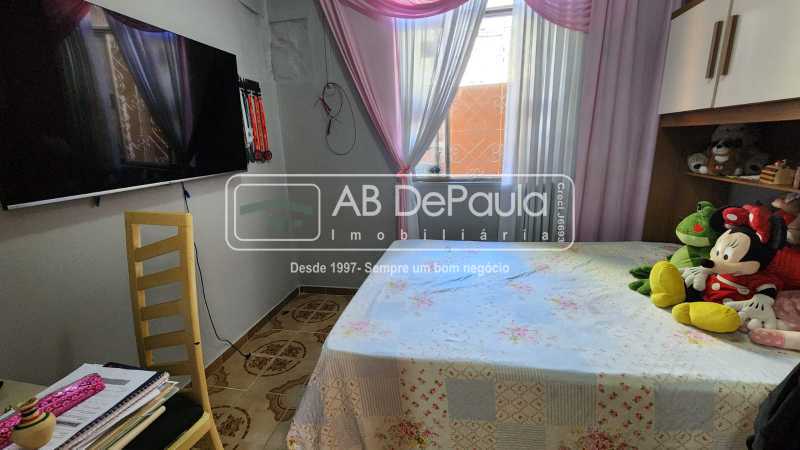MAGALHÃES BASTOS / REALENGO - SÃO DUAS CASAS AO PREÇO DE UMA. VISITE HOJE MESMO! Ideal para 02 famílias.