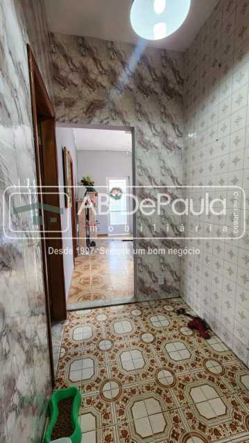 MAGALHÃES BASTOS / REALENGO - SÃO DUAS CASAS AO PREÇO DE UMA. VISITE HOJE MESMO! Ideal para 02 famílias.