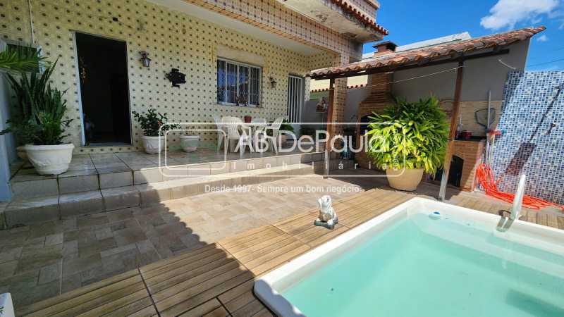 MAGALHÃES BASTOS / REALENGO - SÃO DUAS CASAS AO PREÇO DE UMA. VISITE HOJE MESMO! Ideal para 02 famílias.