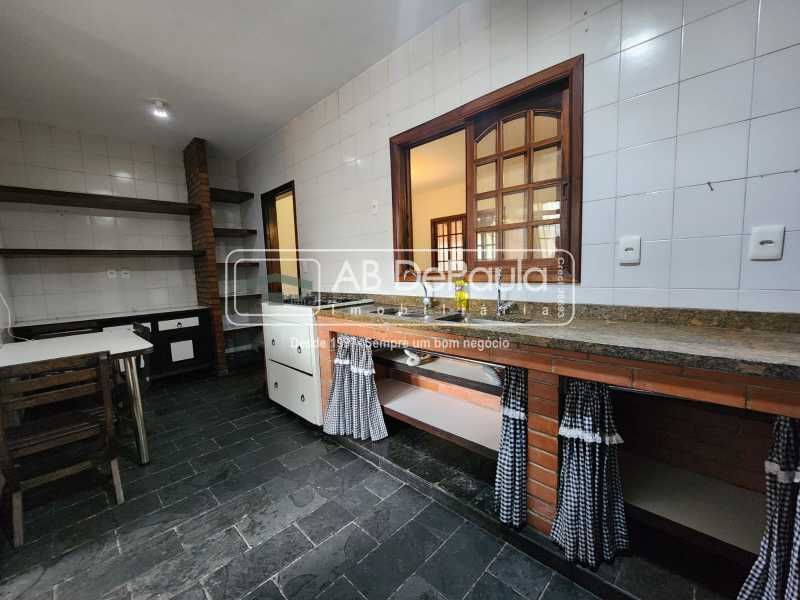 VENDE EM SULACAP - CASA DUPLEX COM 223m² E AMPLO QUINTAL