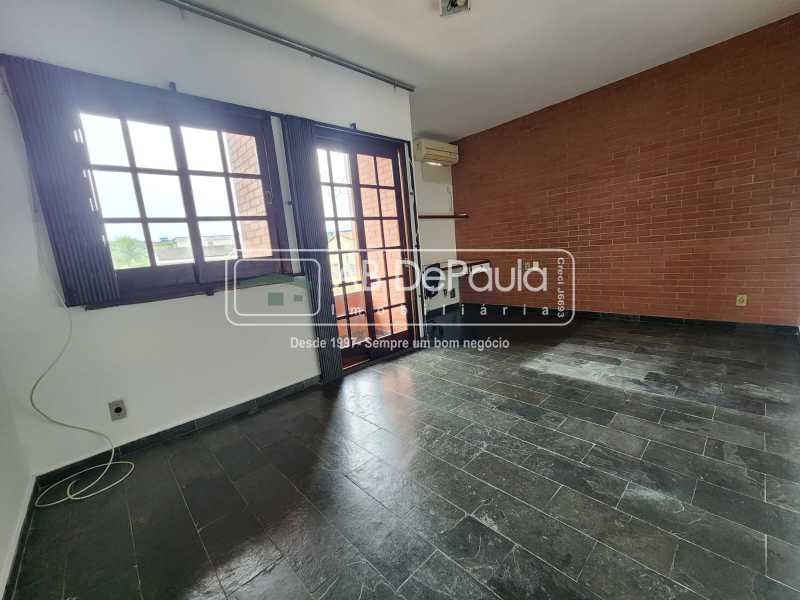 VENDE EM SULACAP - CASA DUPLEX COM 223m² E AMPLO QUINTAL