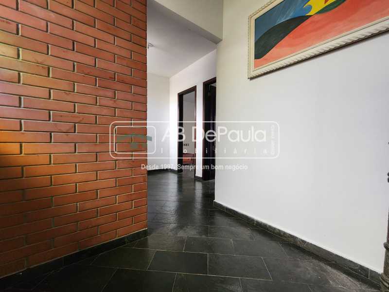 VENDE EM SULACAP - CASA DUPLEX COM 223m² E AMPLO QUINTAL