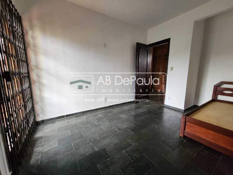 VENDE EM SULACAP - CASA DUPLEX COM 223m² E AMPLO QUINTAL