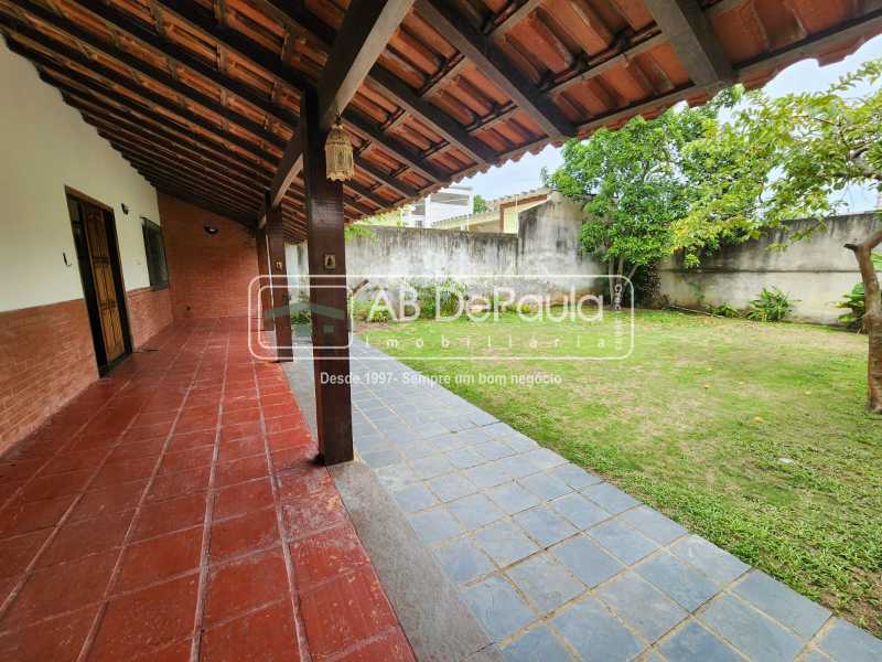 VENDE EM SULACAP - CASA DUPLEX COM 223m² E AMPLO QUINTAL