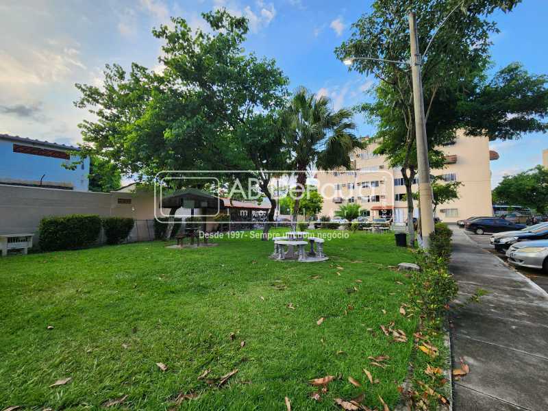 JARDIM SULACAP - LINDO APARTAMENTO TÉRREO, 02 Dormitórios, DESOCUPADO, CLARO E AREJADO, NADA A FAZER - ENTRAR E MORAR.
