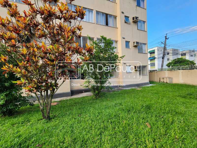JARDIM SULACAP - LINDO APARTAMENTO TÉRREO, 02 Dormitórios, DESOCUPADO, CLARO E AREJADO, NADA A FAZER - ENTRAR E MORAR.