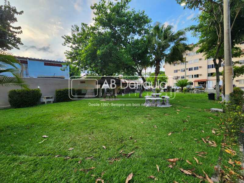 JARDIM SULACAP - LINDO APARTAMENTO TÉRREO, 02 Dormitórios, DESOCUPADO, CLARO E AREJADO, NADA A FAZER - ENTRAR E MORAR.