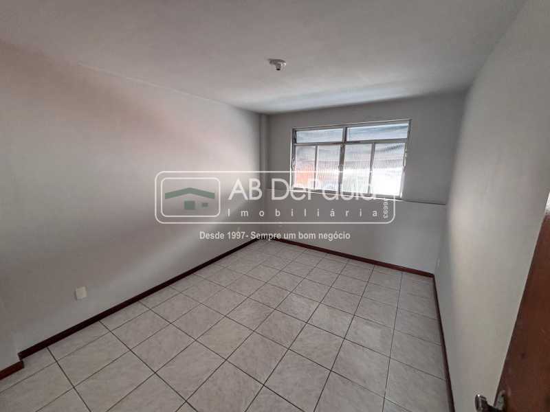 ALUGA EM REALENGO - RUA OCAIBI, 160 - APARTAMENTO NO SEGUNDO ANDAR