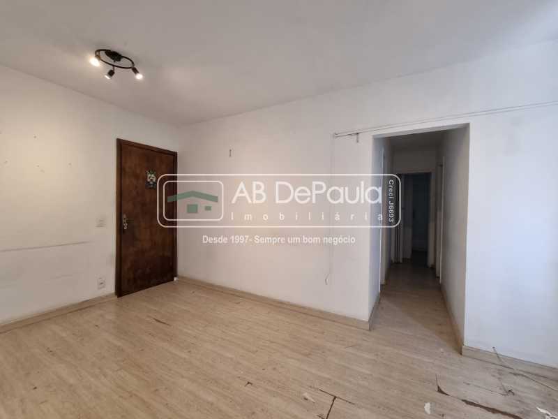 Aptº 2 Quartos à Venda em Bento Ribeiro - 1 Vaga 