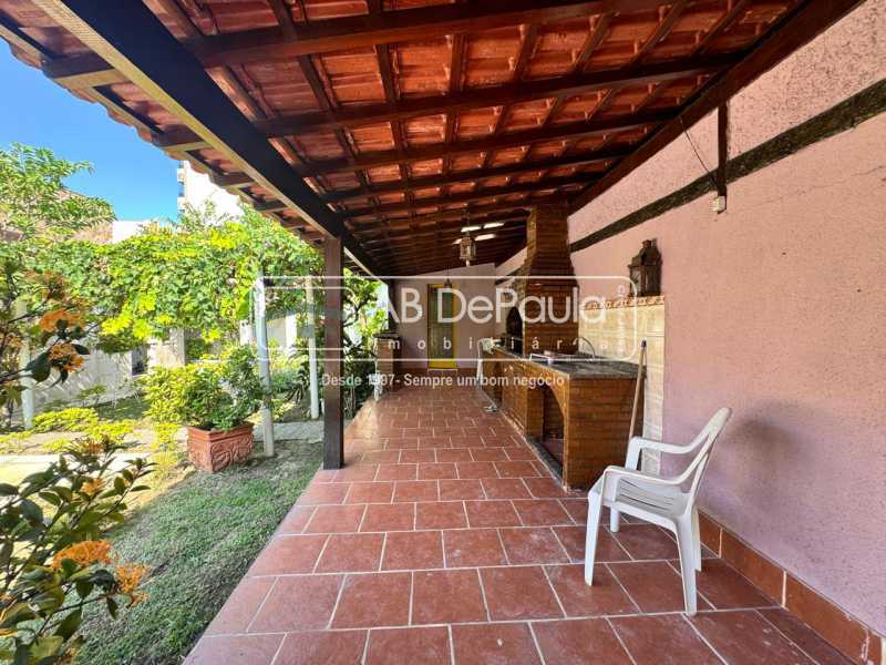 ALUGA EM VILA VAQUEIRE - R. ROSÁRIO OESTE, 61 - CASA COM 03 QUARTOS E PISCINA