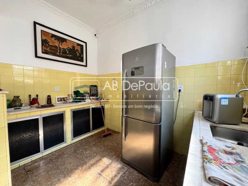 ALUGA EM VILA VAQUEIRE - R. ROSÁRIO OESTE, 61 - CASA COM 03 QUARTOS E PISCINA