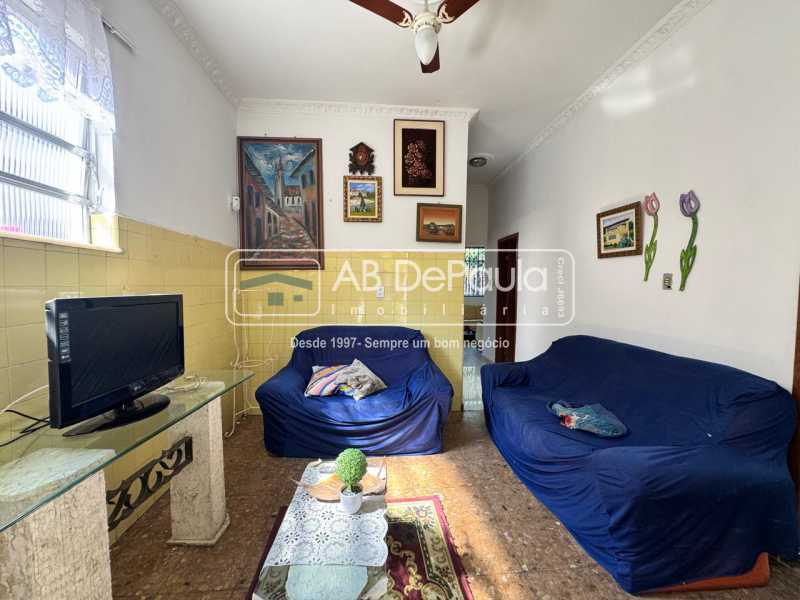 ALUGA EM VILA VAQUEIRE - R. ROSÁRIO OESTE, 61 - CASA COM 03 QUARTOS E PISCINA