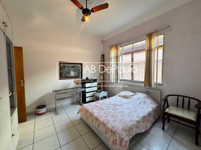 ALUGA EM VILA VAQUEIRE - R. ROSÁRIO OESTE, 61 - CASA COM 03 QUARTOS E PISCINA