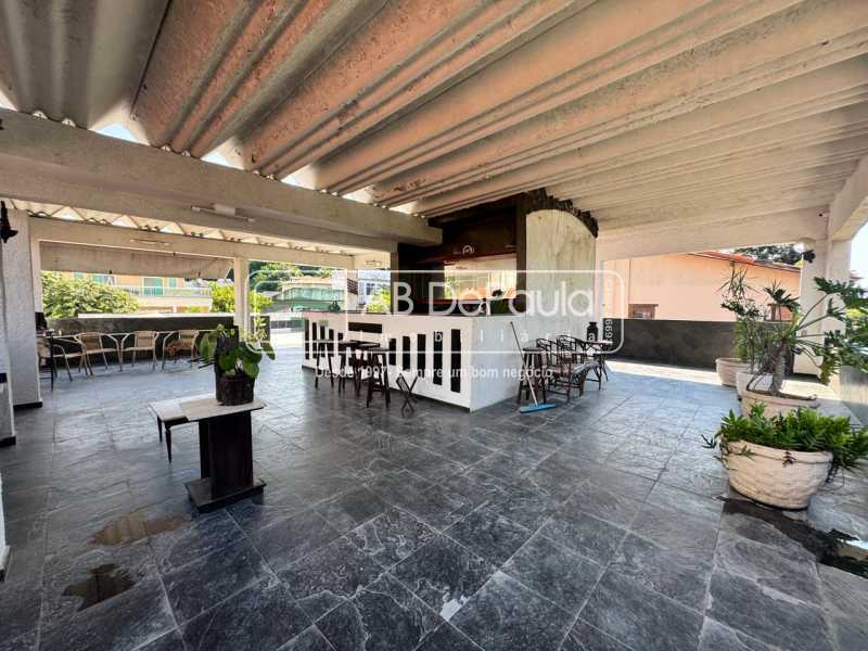 ALUGA EM VILA VAQUEIRE - R. ROSÁRIO OESTE, 61 - CASA COM 03 QUARTOS E PISCINA
