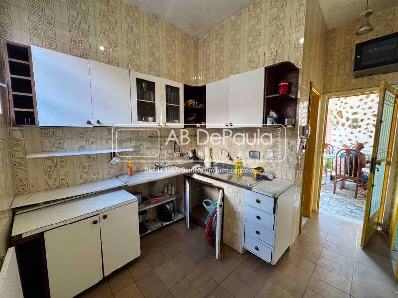 ALUGA EM VILA VAQUEIRE - R. ROSÁRIO OESTE, 61 - CASA COM 03 QUARTOS E PISCINA