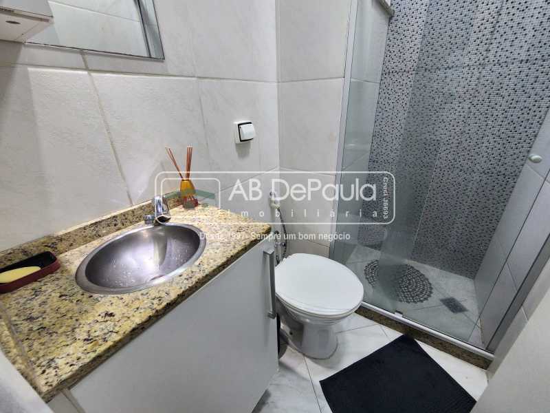 VILA VALQUEIRE - Excelente residência, finíssimo acabamento, verdadeiro ENTRAR e MORAR, 03 Dormitórios (Suíte), 02 vagas de garagens na escritura