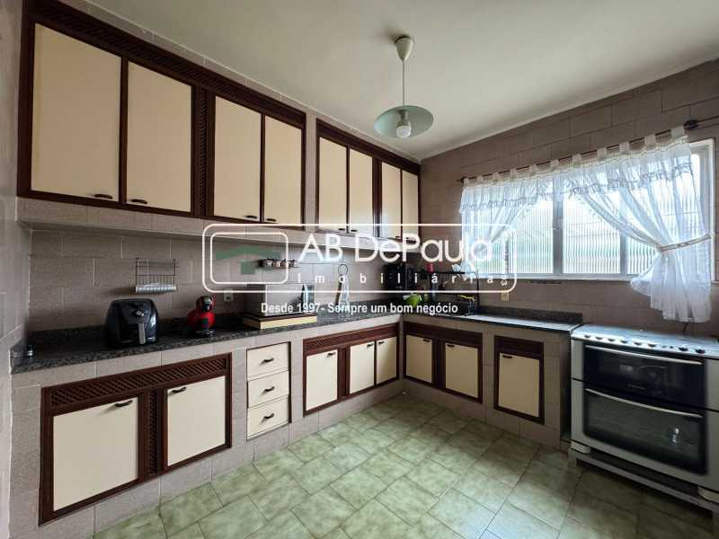 REALENGO - EST. DA ÁGUA BRANCA - AMPLO APARTAMENTO, COM 180M2 - 03 QUARTOS