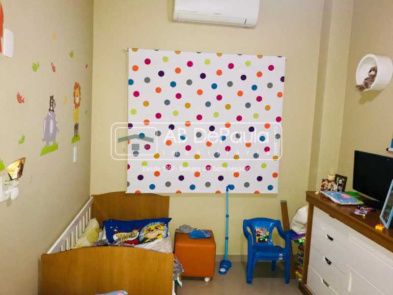 REALENGO - BELÍSSIMA RESIDENCIA DUPLEX À VENDA - 2 SUÍTES MAIS 2QUARTOS - PISCINA